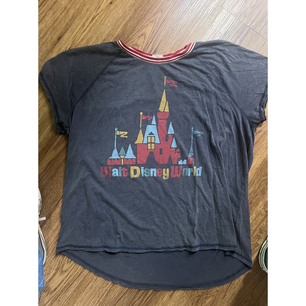 DISNEY PARKS‎ Fantasyland CASTLE WALT DISNEY WORLD T-SHIRT BY JUNK FOOD XL